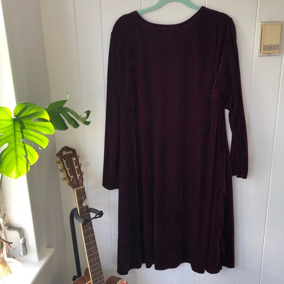 Soft Surroundings Velvet Dress (IT HAS POCKETS) - Picture 2 of 14